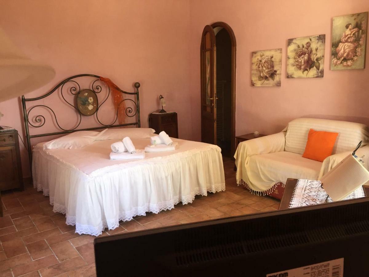 Agriturismo Casallario Volterra Bagian luar foto